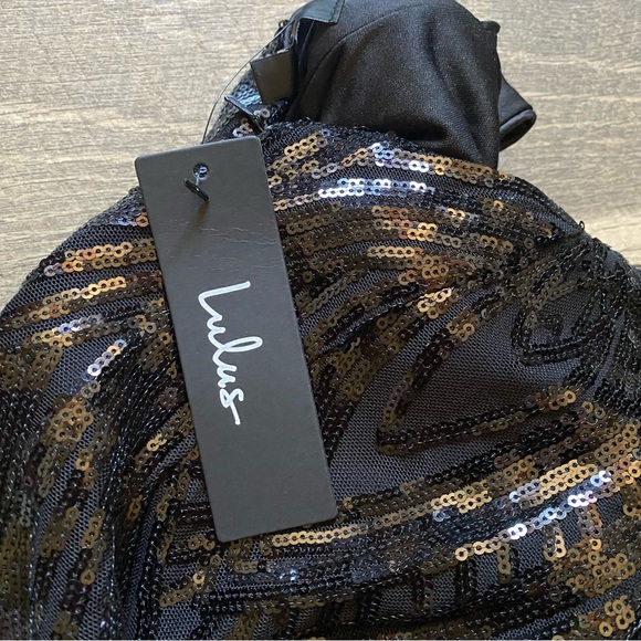 NWT || Lulus || Sequin High Neck Mini Dress Size L - Picture 4 of 11